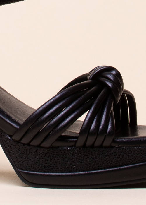 Marco Tozzi bateliai