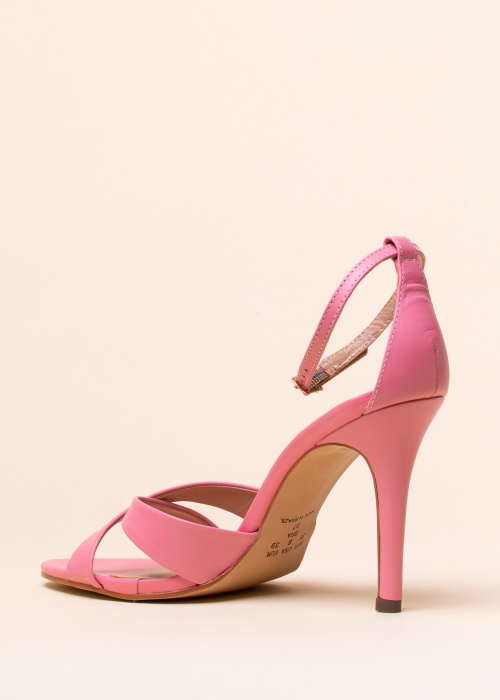 Loretta Vitale bateliai