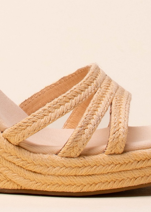 Tommy Hilfiger bateliai