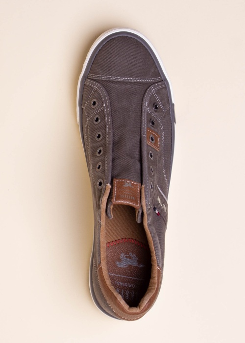 Mustang laisvalaikio batai