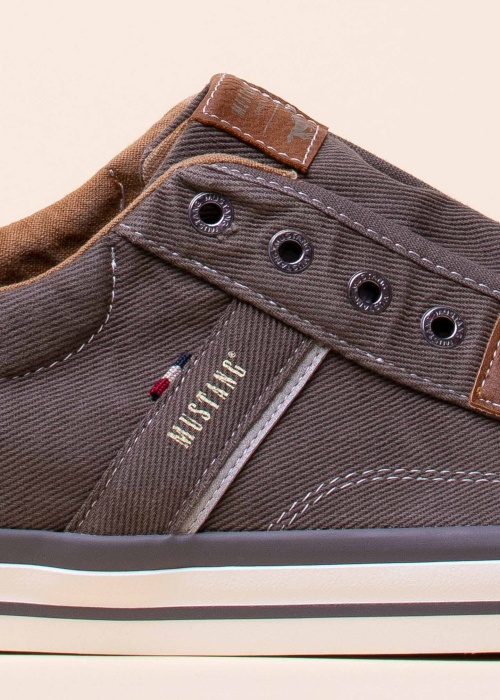 Mustang laisvalaikio batai