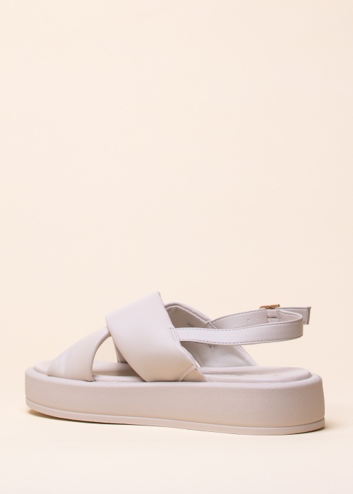 Bagatt bateliai Hanoi