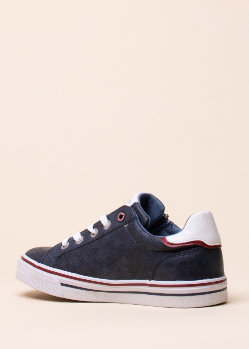 Mustang laisvalaikio batai