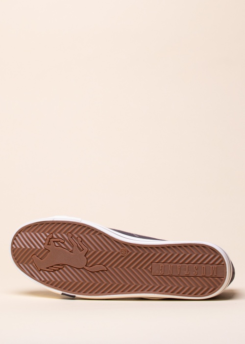 Mustang laisvalaikio batai