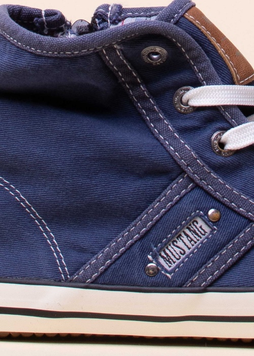 Mustang laisvalaikio batai