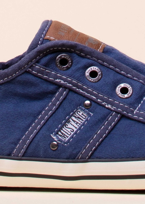 Mustang laisvalaikio batai