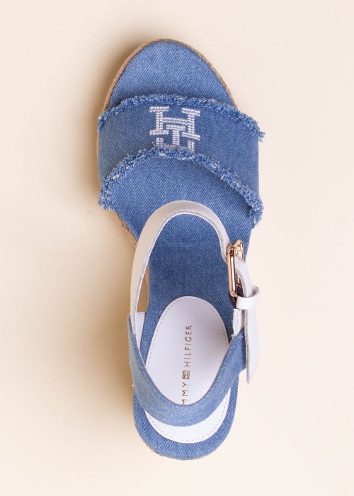 Tommy Hilfiger bateliai