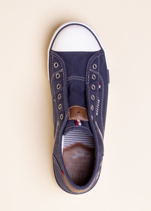 Mustang laisvalaikio batai