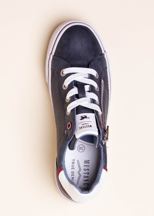 Mustang laisvalaikio batai