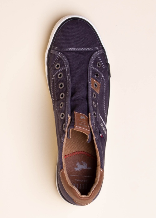 Mustang laisvalaikio batai