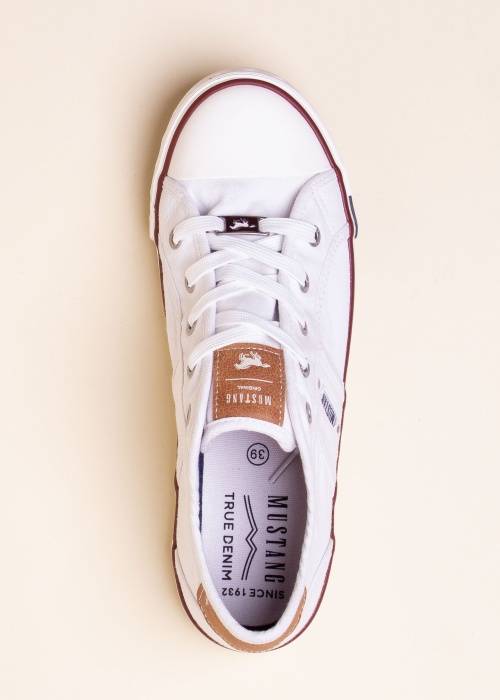 Mustang laisvalaikio batai