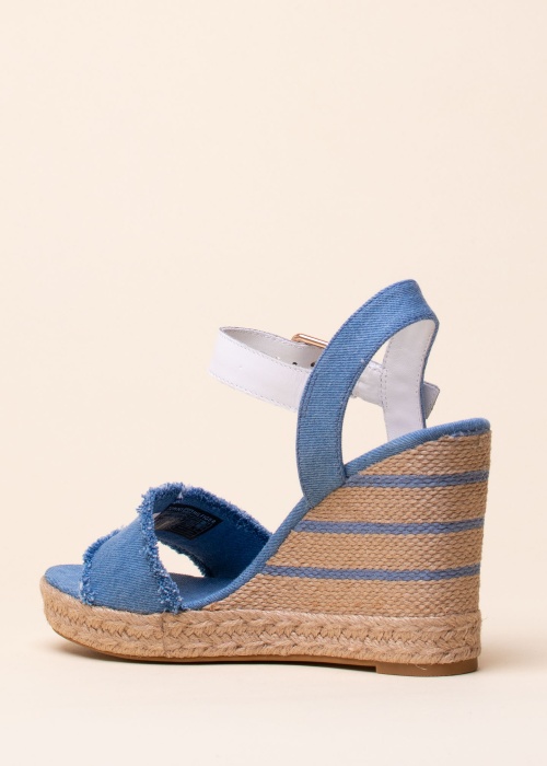 Tommy Hilfiger bateliai