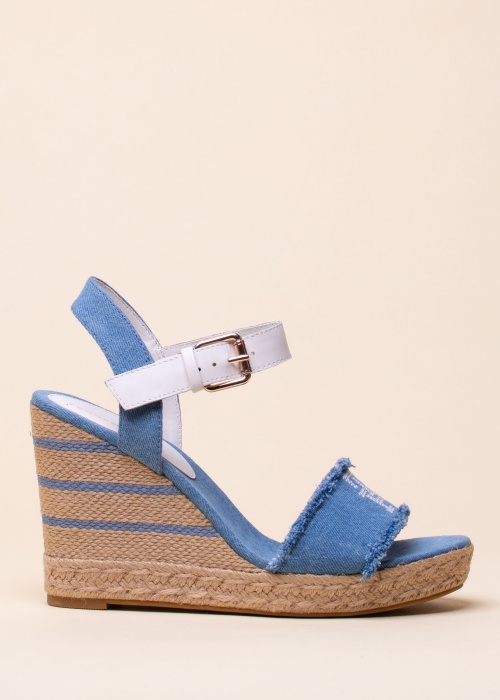 Tommy Hilfiger bateliai