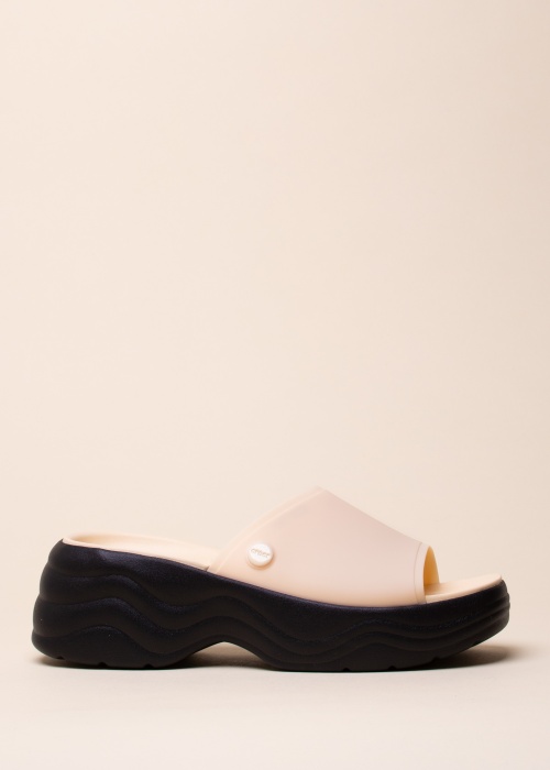 Crocs sandalai Skyline