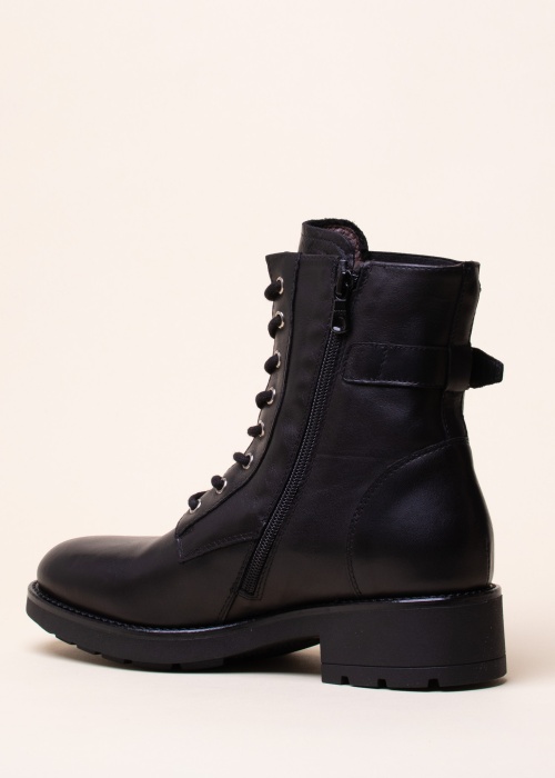 NeroGiardini aulinukai