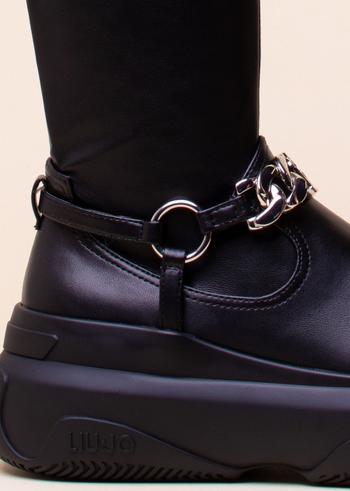 Liu-Jo batai June 20