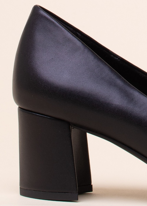 Marco Tozzi bateliai