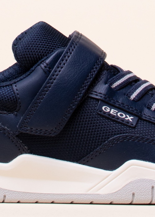 Geox laisvalaikio bateliai Perth