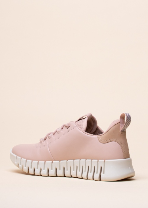 Ecco laisvalaikio bateliai Gruuv