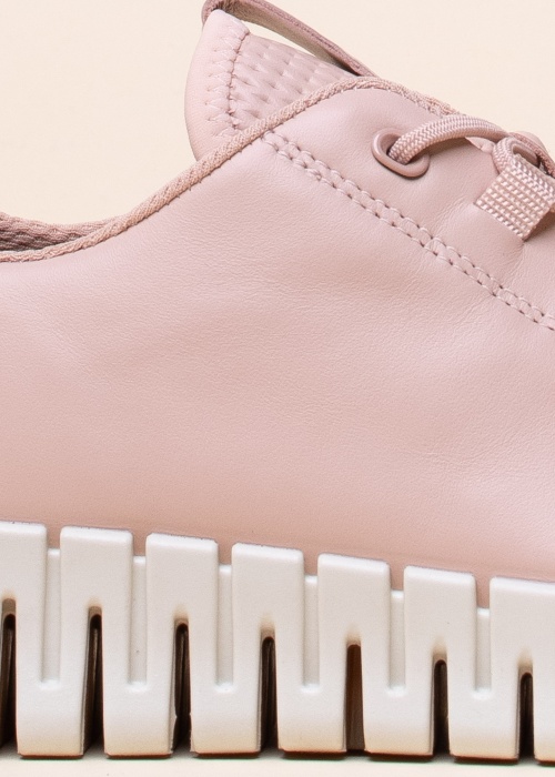 Ecco laisvalaikio bateliai Gruuv