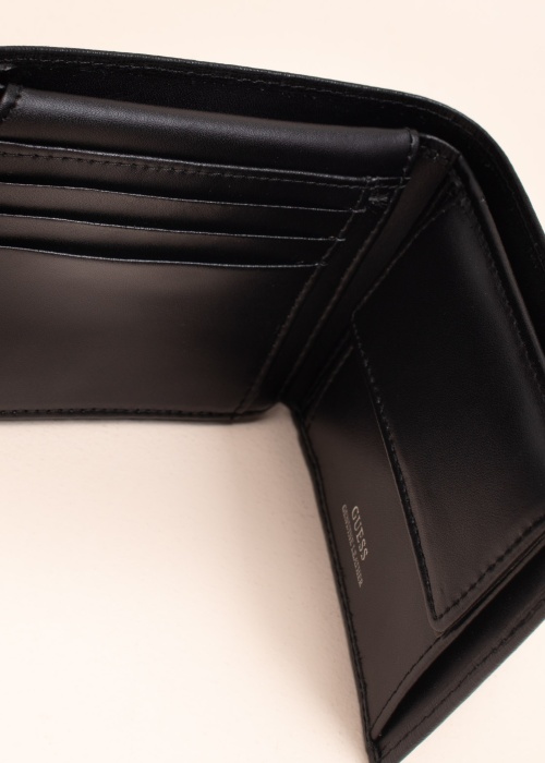 Guess piniginė Madrid Saffiano dovanų dėžutėje