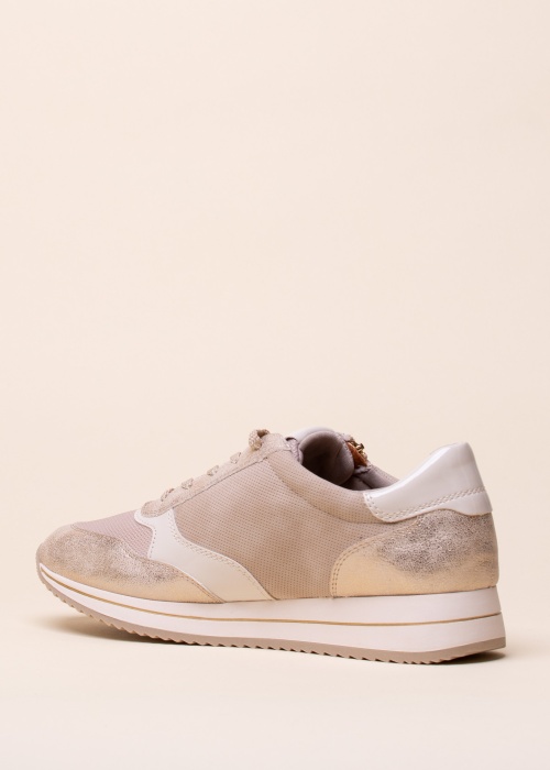 Jana laisvalaikio bateliai