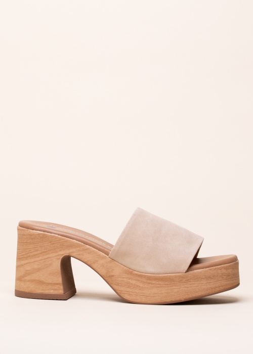 Musse & Cloud bateliai Tana