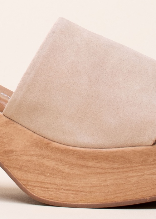 Musse & Cloud bateliai Tana