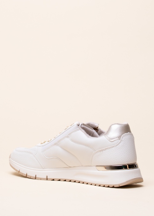 SJ laisvalaikio bateliai