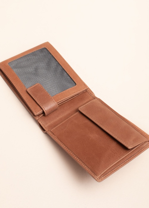 Bugatti piniginė Volo dovanų dėžutėje