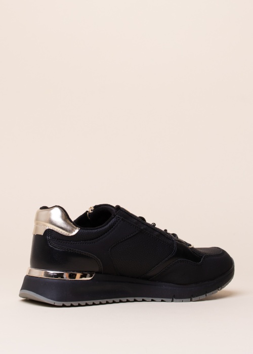 SJ laisvalaikio bateliai