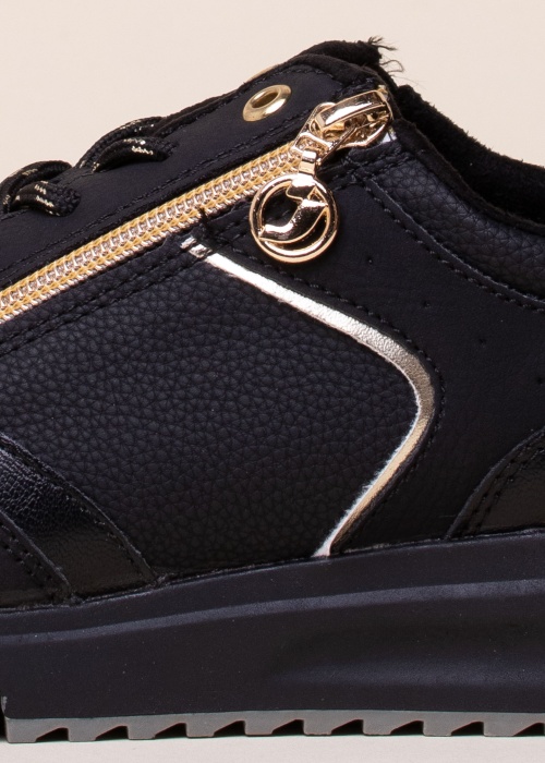 SJ laisvalaikio bateliai