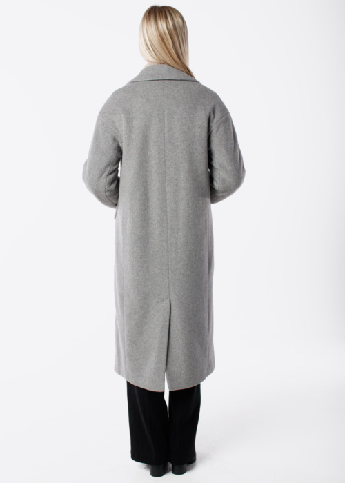 Ivo Nikkolo Villane mantija Calvine