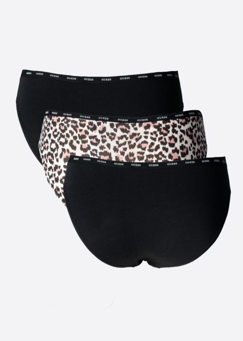 Guess kelnaitės dėžutėje 3 poros