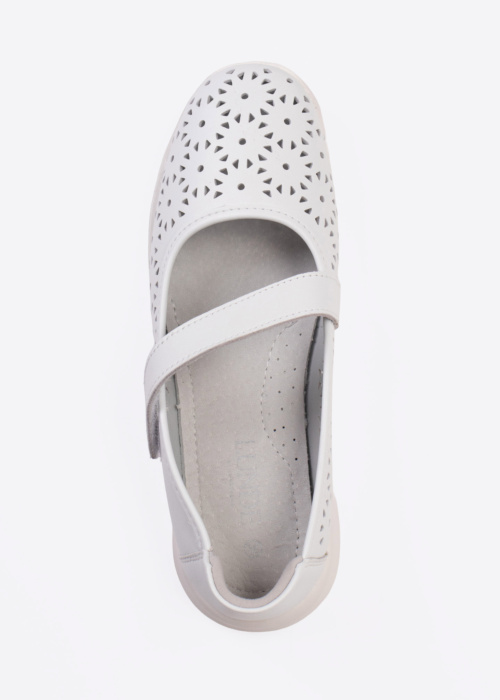 Lunde bateliai Helga