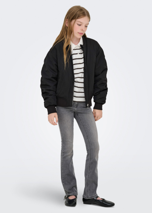 Only pavasario-rudens striukė Minna