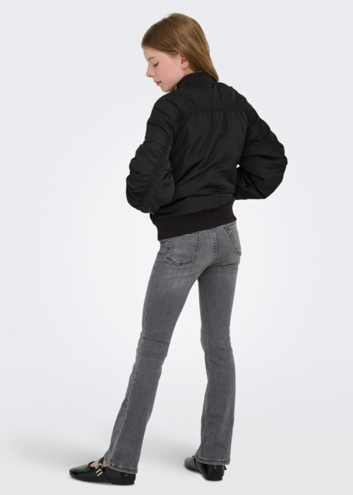 Only pavasario-rudens striukė Minna