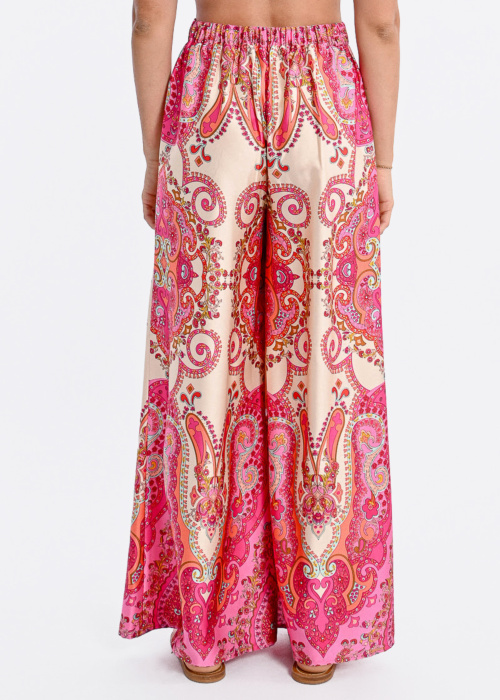 Molly Bracken kelnės