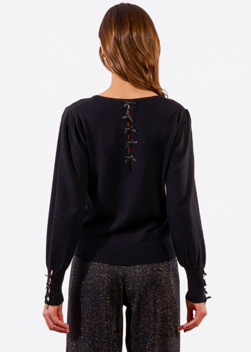 Molly Bracken megztinis