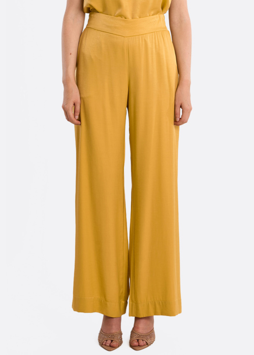 Molly Bracken kelnės