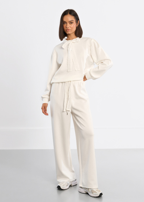 Lili Sidonio kelnės