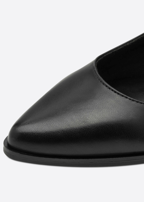 Marco Tozzi bateliai