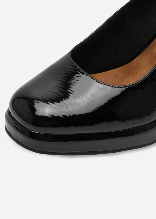 Marco Tozzi bateliai