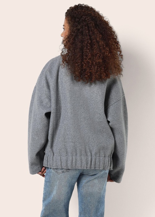 Noisy May Striukės-bomberiai Halston