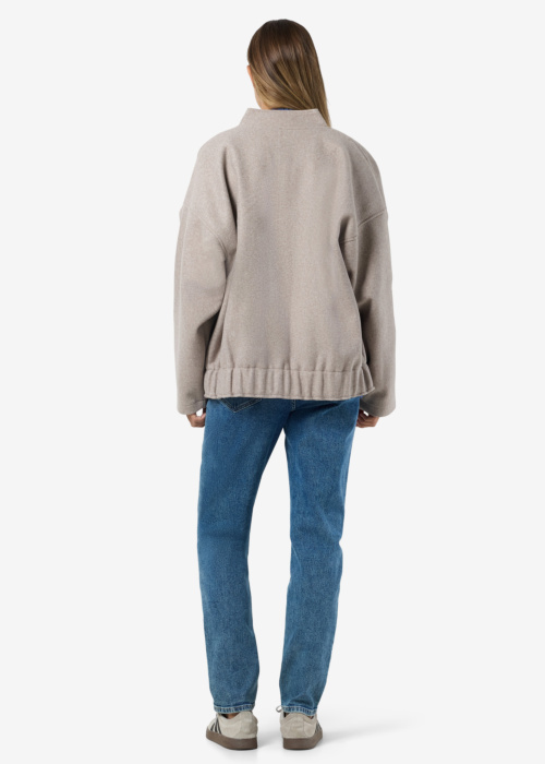 Noisy May Striukės-bomberiai Halston