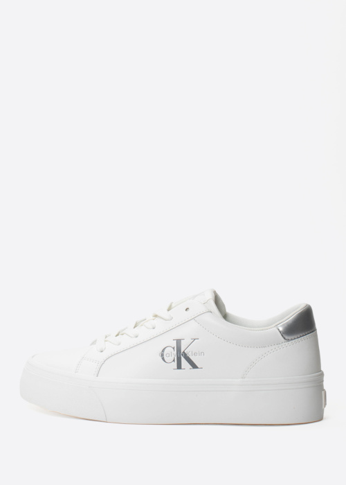 Calvin Klein laisvalaikio batai Vulc Flatf Lth Silver Logotipas Tag
