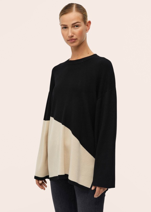 Object megztinis Esterblock