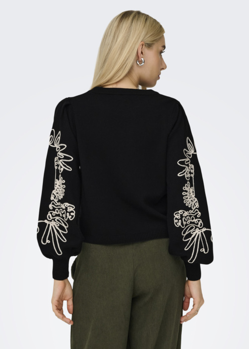 Only megztinis Magnolia