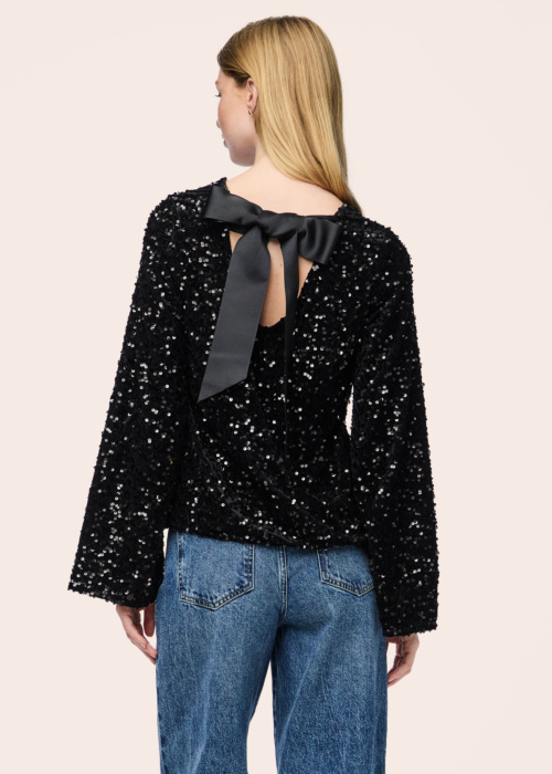 Pieces oficiali palaidinė Kam