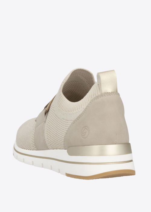 Remonte laisvalaikio bateliai